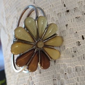 Silver/Pearl Look Bracelet